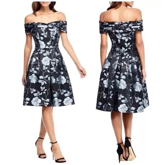 Gal Meets Glam Black and Blue Floral Cora Dress - Picture 11 of 11